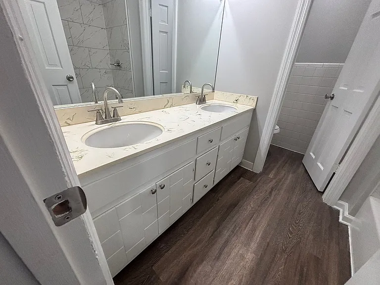 8280 Chippingham Dr — Photo 21
