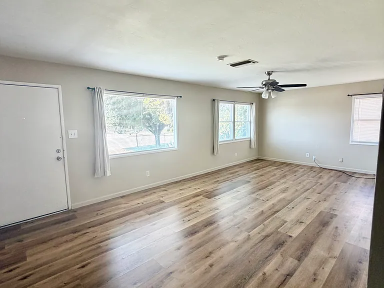 808 Ann Arbor Dr — Photo 9