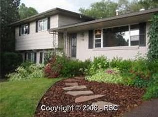 13 Newport Cir, Colorado Springs, CO 80906