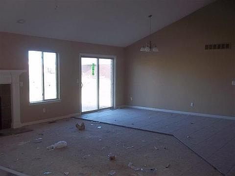 3rd image of 50774 Bredenbury Dr