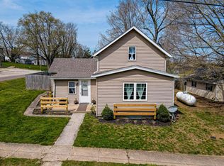20 E Walnut St, Marengo, OH 43334