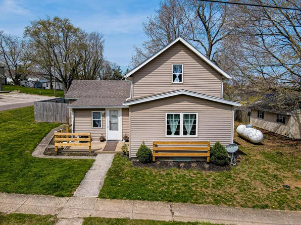 20 E Walnut St, Marengo, OH 43334