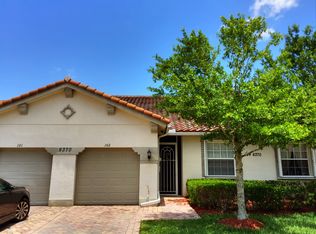 6370 Oxford Cir, Vero Beach, FL 32966
