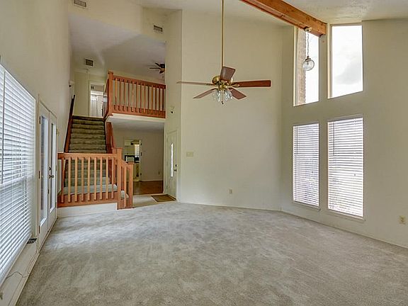 5th image of 1619 N Hollow Dr