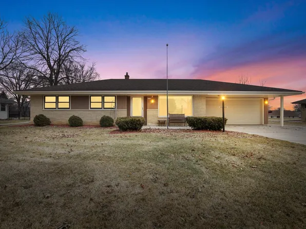 W144N4952 Stone DRIVE, Menomonee Falls, WI 53051