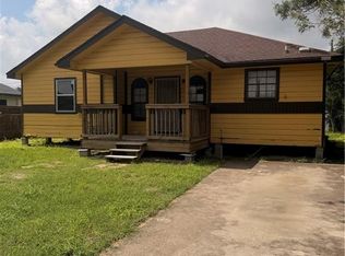 912 E 1st St, Mission, TX 78572
