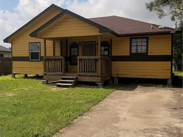 912 E 1st St, Mission, TX 78572