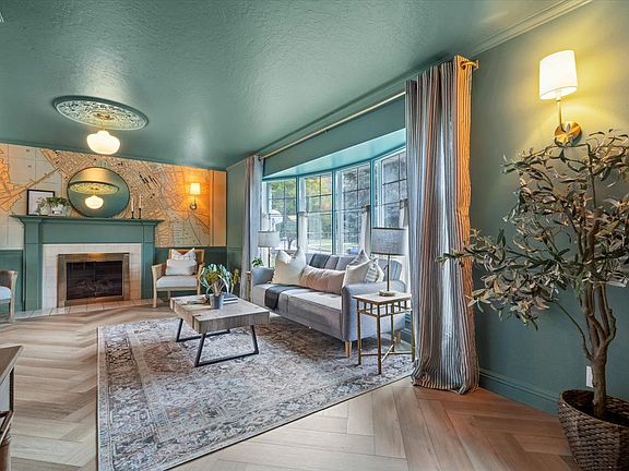 5th image of 1063 E Alpine Dr