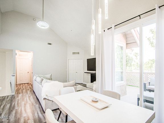 5th image of 1633 E LAKESIDE Drive #195