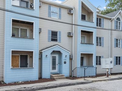 7 Gibbs St APT 12, Worcester, MA, 01607