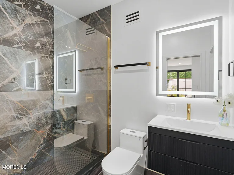 9 Minerva St #1 — Photo 9