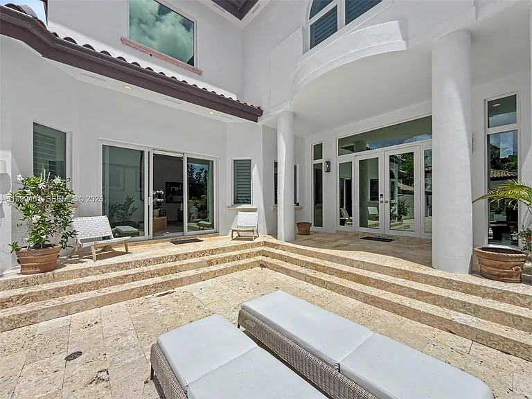 13689 Deering Bay Dr — Photo 66