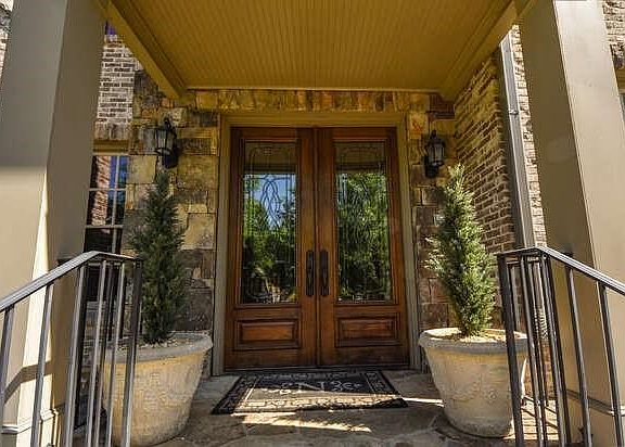 2nd image of 4167 Onslow Pl SE