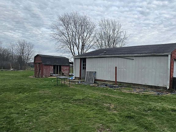 5th image of 10255 Hodge Rd