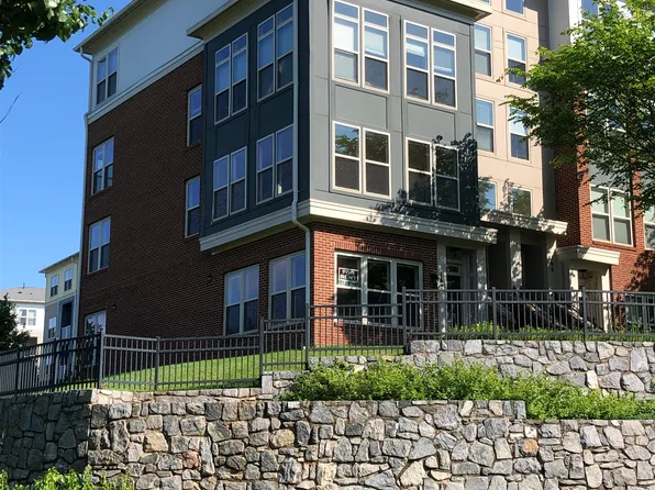 162 Copley Cir #27-A, Gaithersburg, MD 20878