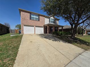 1429 Trading Post Dr, Fort Worth, TX 76131