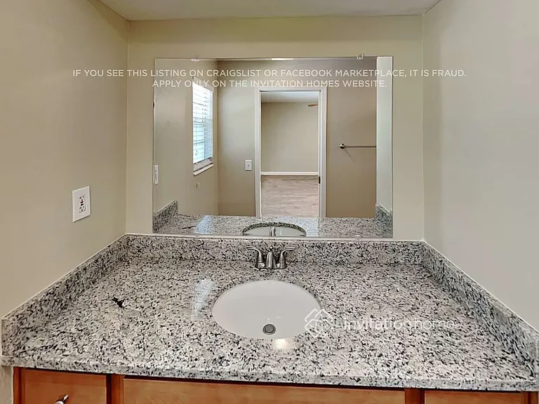 3701 Colony Cove Trl — Photo 17