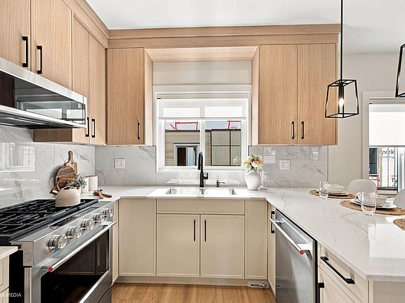 4th image of 17432 58th Ave #4