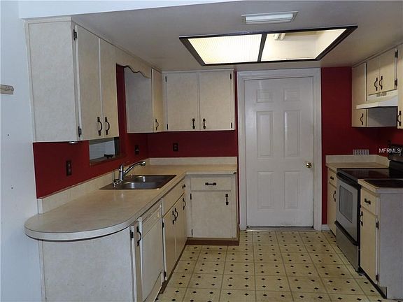5th image of 1333 W Hartley Cir