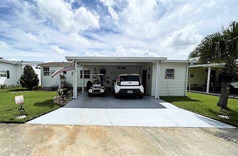 1st image of 271 Country Club Dr