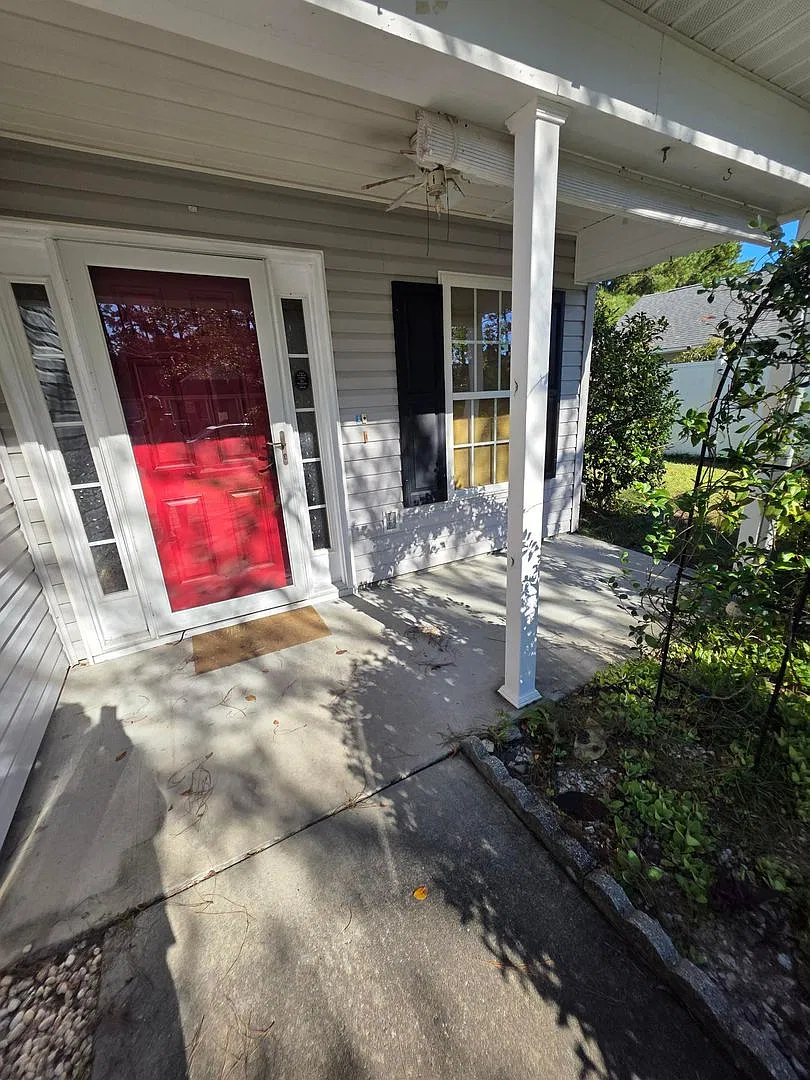 6 Spring Crossing — Photo 2