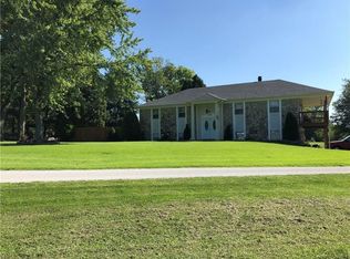 11392 N Division Rd, Fountaintown, IN 46130