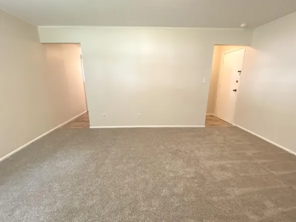 1002 15th St N APT 103, Fargo, ND 58102
