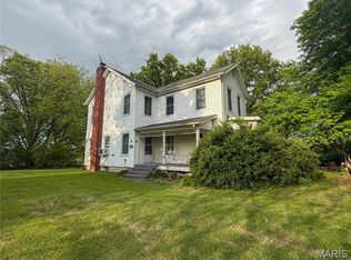 115 Rose Ln, Shipman, IL 62685