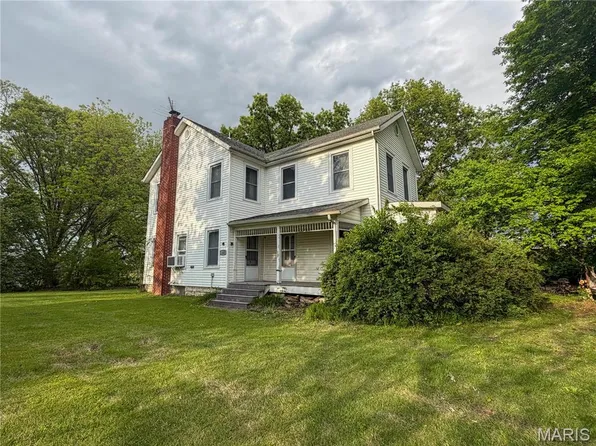 115 Rose Ln, Shipman, IL 62685