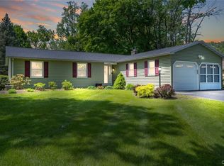 7653 Doubletree Cir, North Syracuse, NY 13212