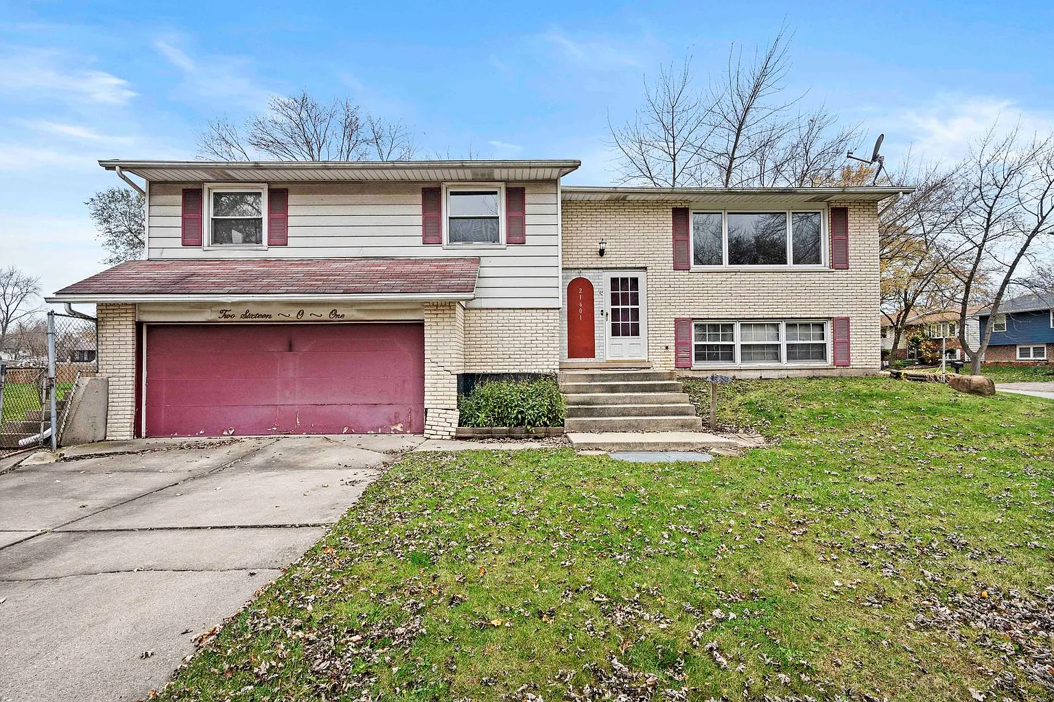21601 Charlotte Ct photo 1