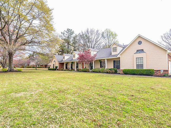 2nd image of 9253 Hillman Way Dr