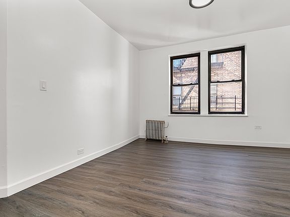 4th image of 712 W 175th St APT 3F