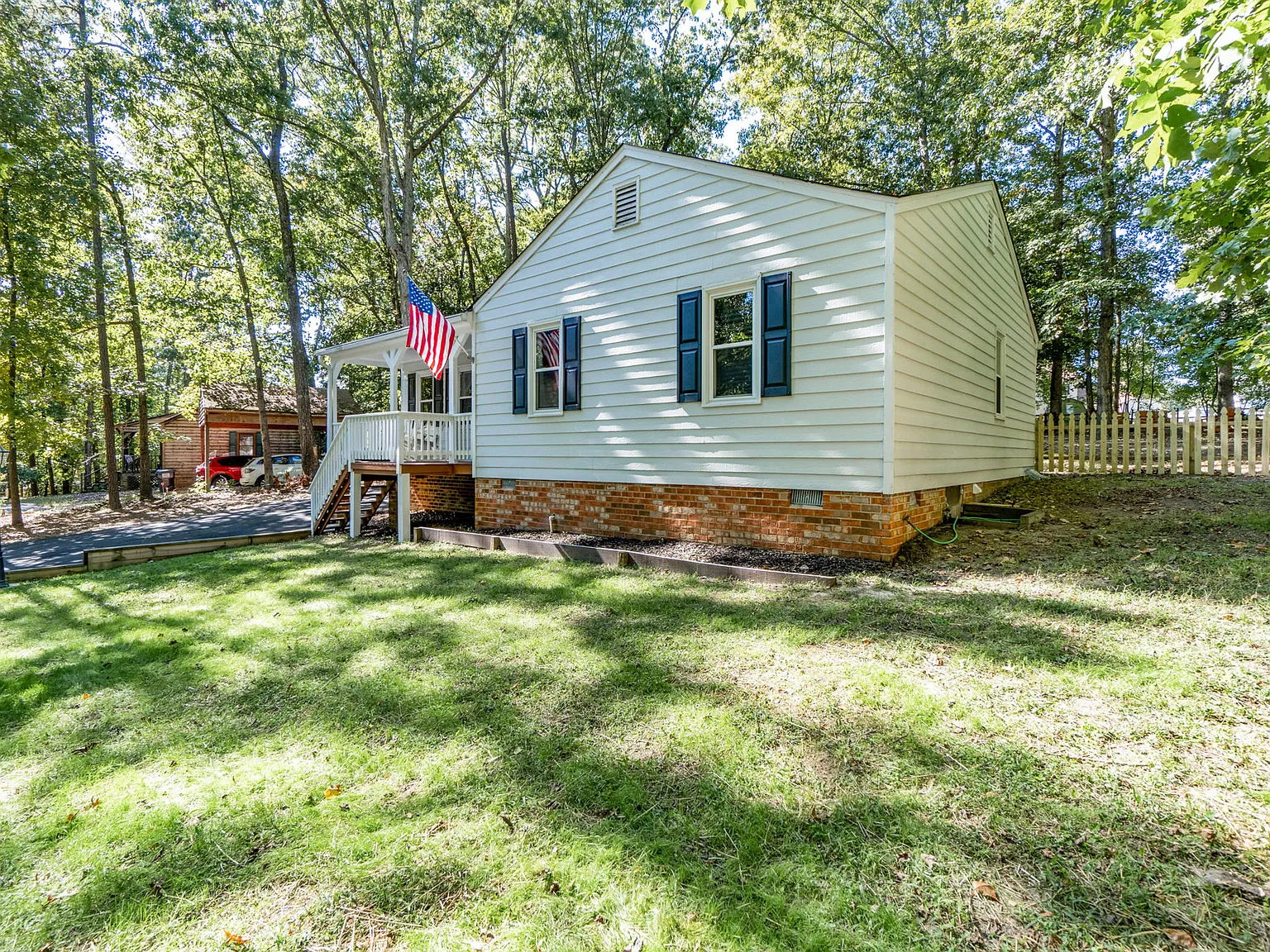 3434 Castlebury Drive - 1 — Photo 4