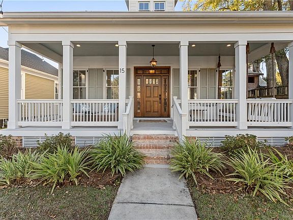 2nd image of 15 Semmes Ave