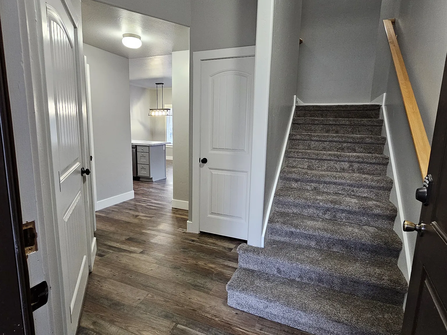 3 bed, 2.5 bath, 1473 sqft, $2,050 — Photo 3