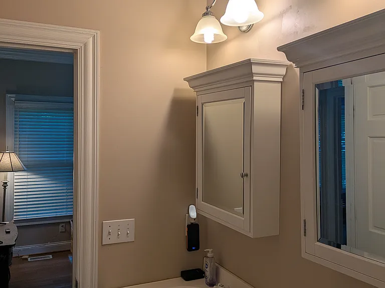 705 Bridgeport Rd #1 — Photo 5