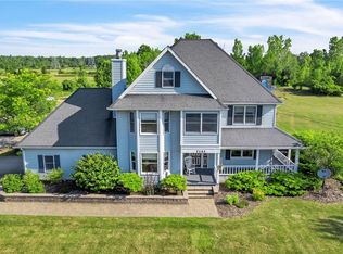 7153 Kinne Rd, Lockport, NY 14094