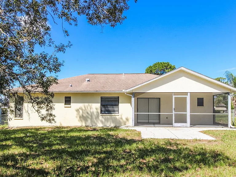 11479 Cavern Rd — Photo 16
