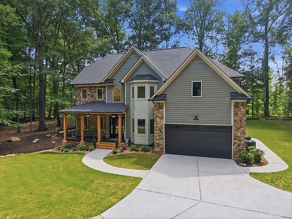 3rd image of 1744 Spring Lily Ln