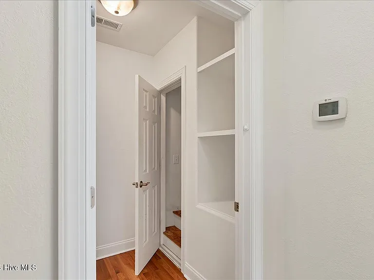 430 N Ridge St — Photo 26