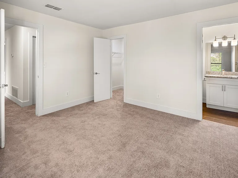 Wesley Trevento Apartments at Lithia Springs — Photo 18