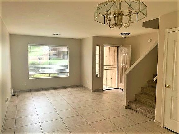 Entry & Dining room