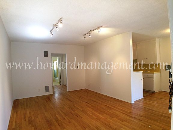 2nd image of 1427 Amherst Ave APT 9