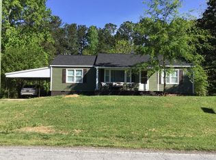 704 White Plains Rd, Gaffney, SC 29340