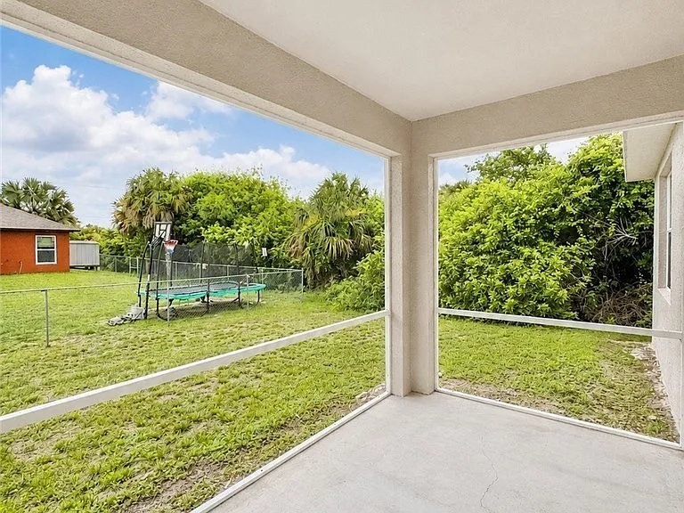 530 Kilgour Ave — Photo 45