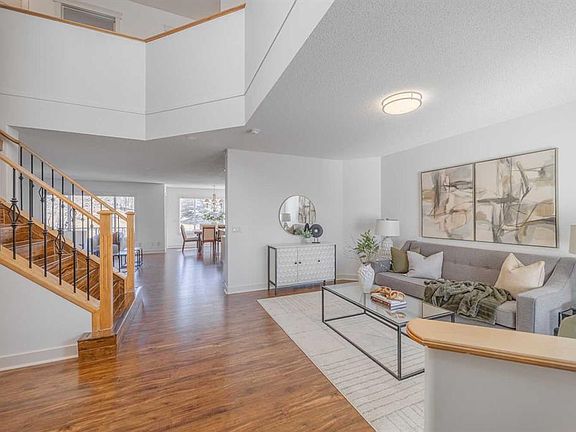 3rd image of 7936 S Springbank Blvd SW