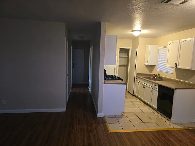 1724 Breckenwood Ct — Photo 21