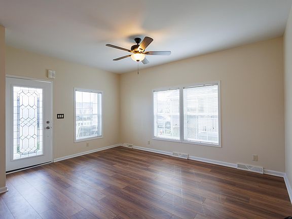4th image of 23 Redwood Ct