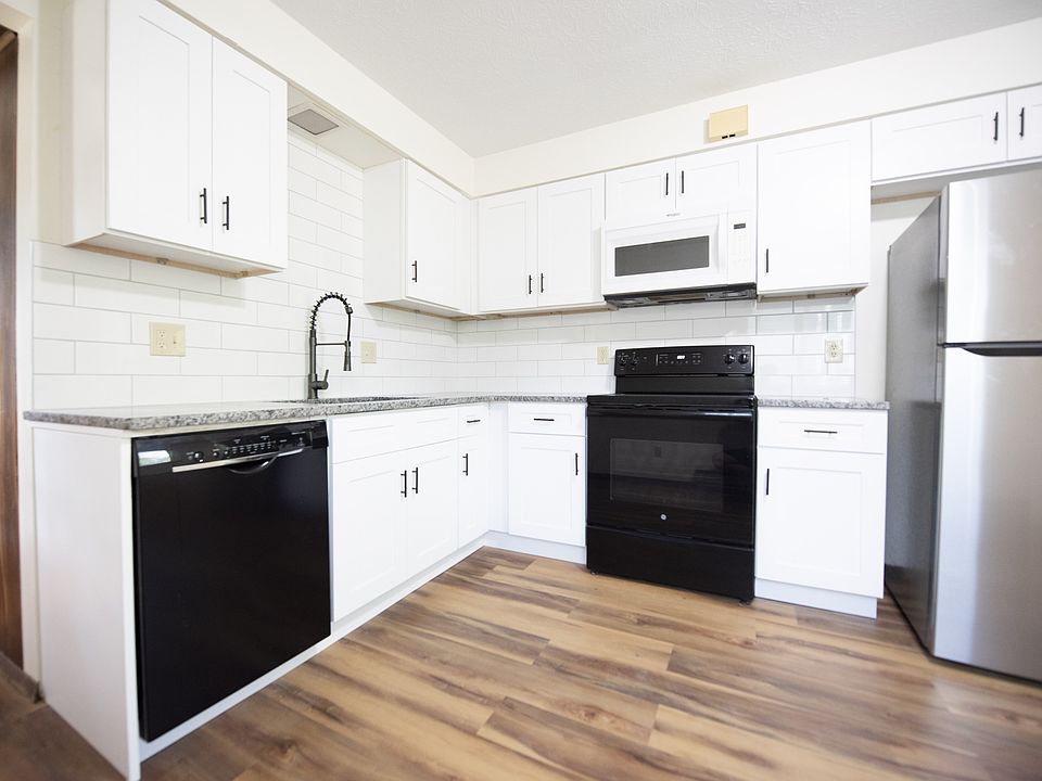 1st image of 124 Forest Blvd